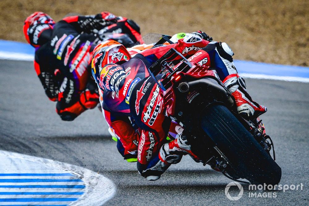 Maverick Viñales et Pedro Acosta seront dans deux équipes différentes, mais débuteront la saison avec le même matériel.