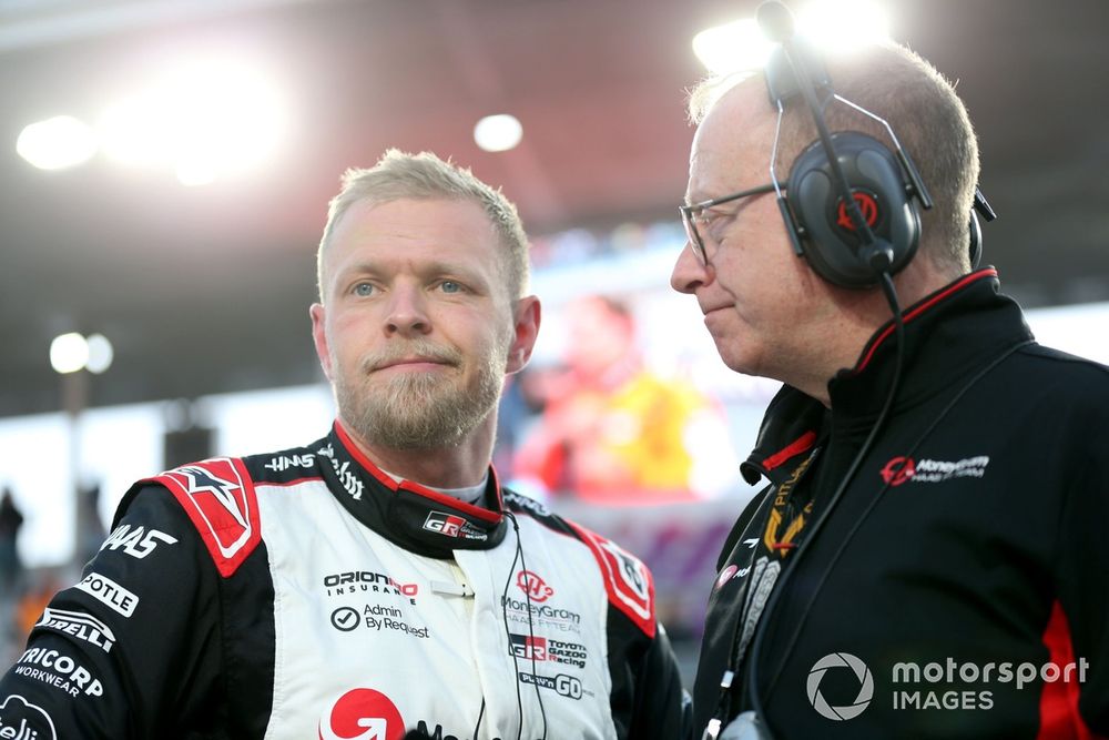 Kevin Magnussen, Haas F1 Team, Mark Slade, Haas F1 Team