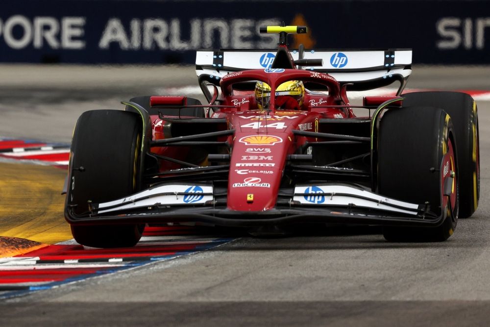 Hamilton evita una sanción por bandera roja en Singapur