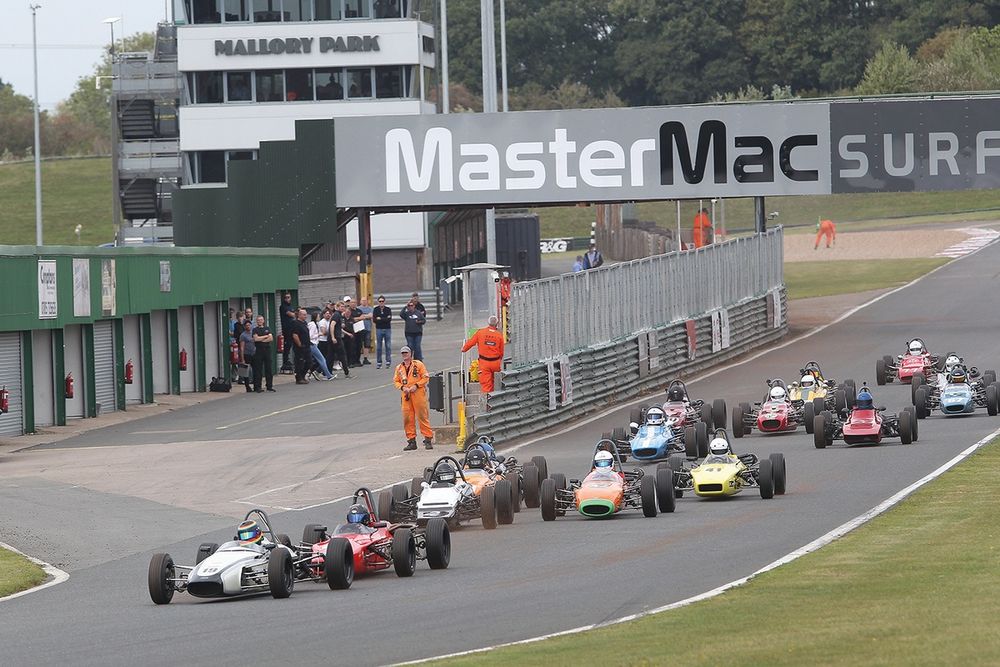 Plenty of effort behind
the scenes has led to
Historic FF16000 revival