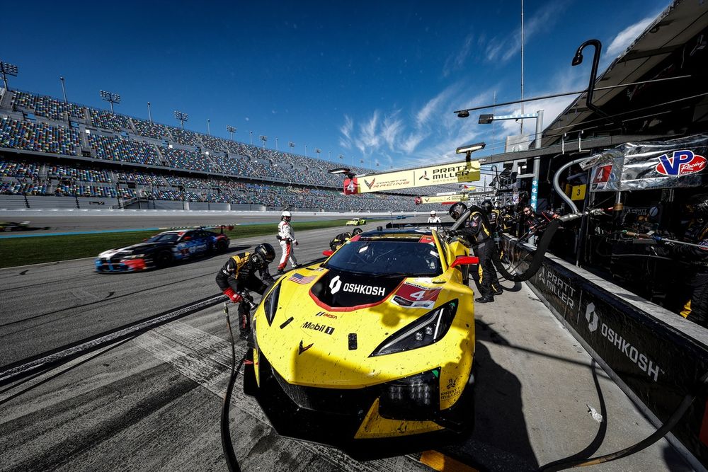 Corvette Racing No. 4 de Pratt Miller Motorsports Corvette Z06 GT3.R: Tommy Milner, Nicky Catsburg, Nico Varrone