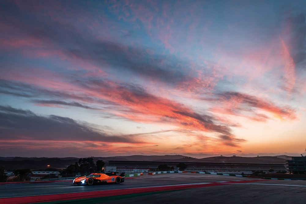McLaren MCL-HY LMDh racks up mileage in four-day mid-September test 
at Portimao in Portugal