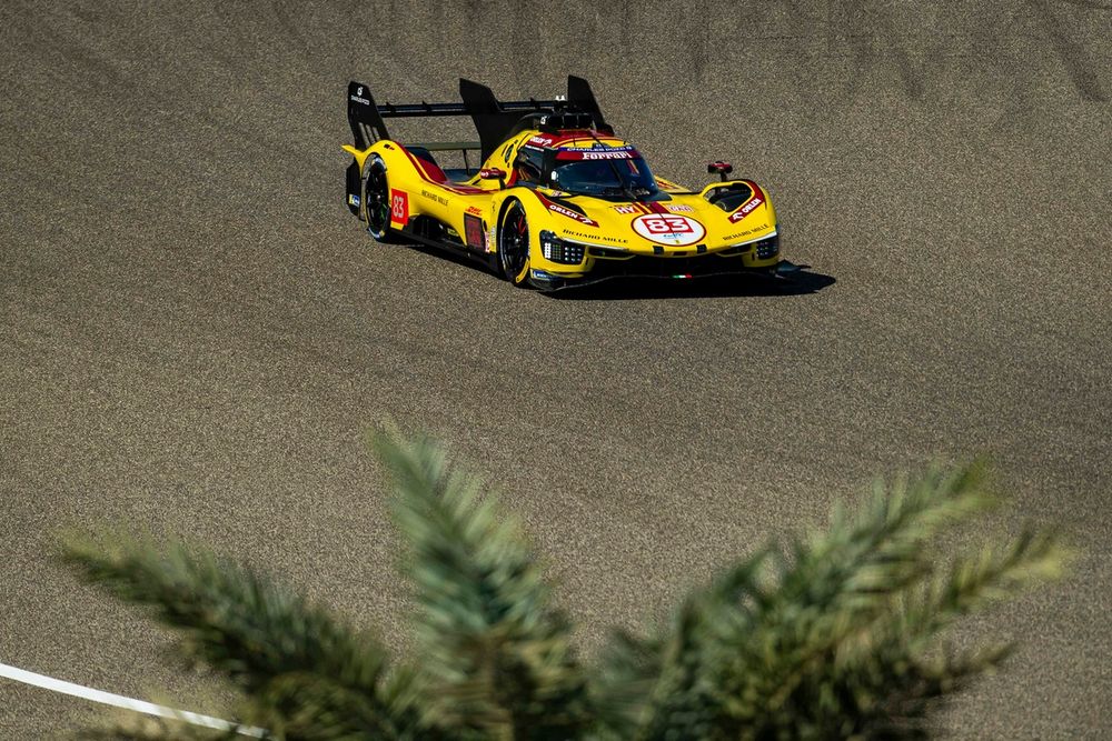 #83 AF Corse Ferrari 499P: Robert Kubica, Yifei Ye, Philip Hanson