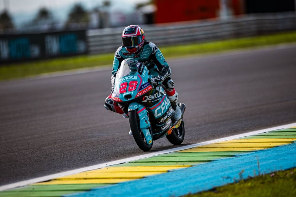 Moto3 Brasil: Quiles gana y es líder tras una caída de Almansa y una bandera roja