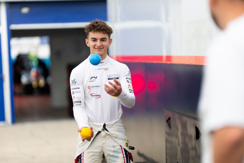 Jan Przyrowski, Griffin Core by Campos