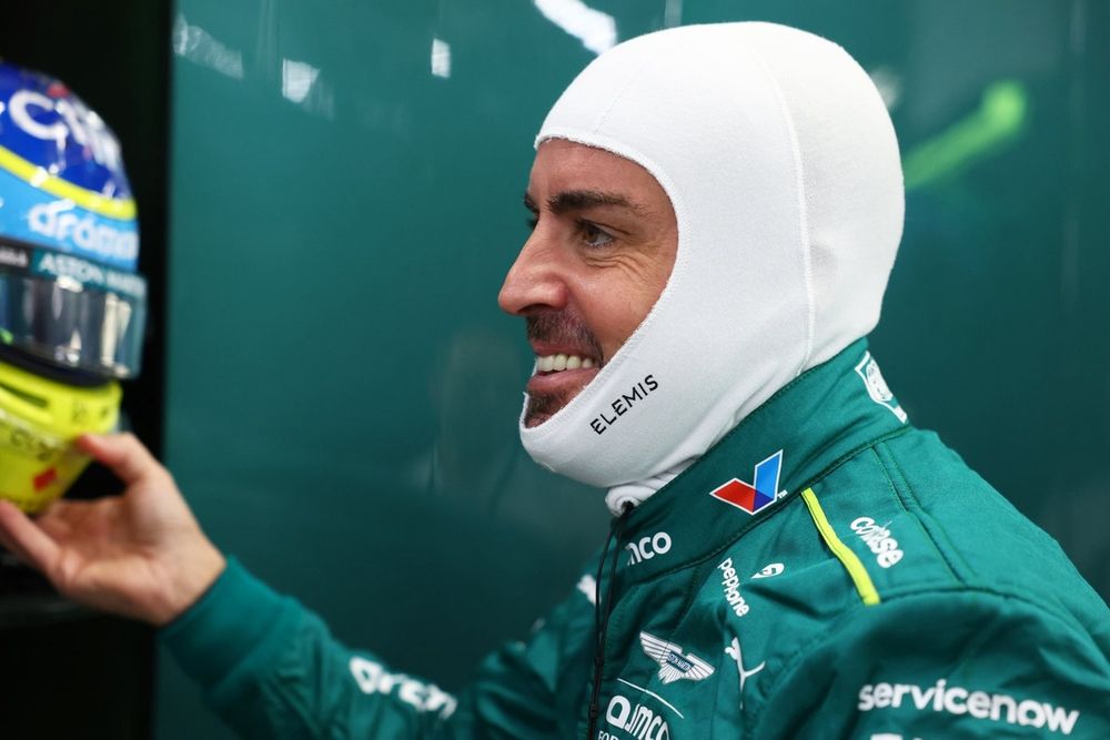 Alonso snelste in eerste training GP van Singapore, Verstappen derde