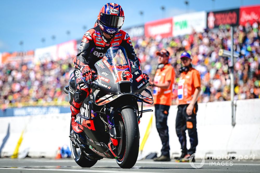 Maverick Viñales, Aprilia Racing Team
