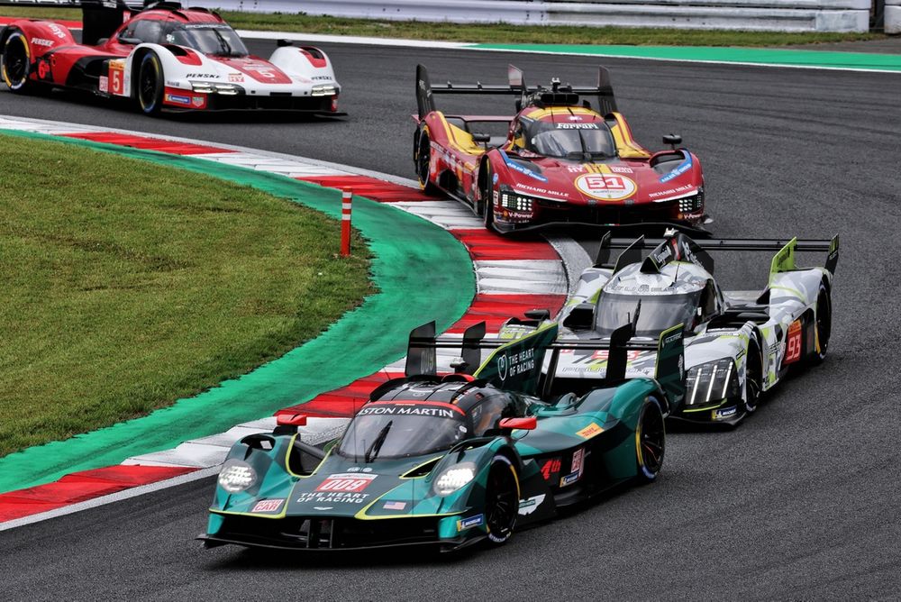 #009 Aston Martin Thor Team Aston Martin Valkyrie: Alex Riberas, Marco Sorensen
