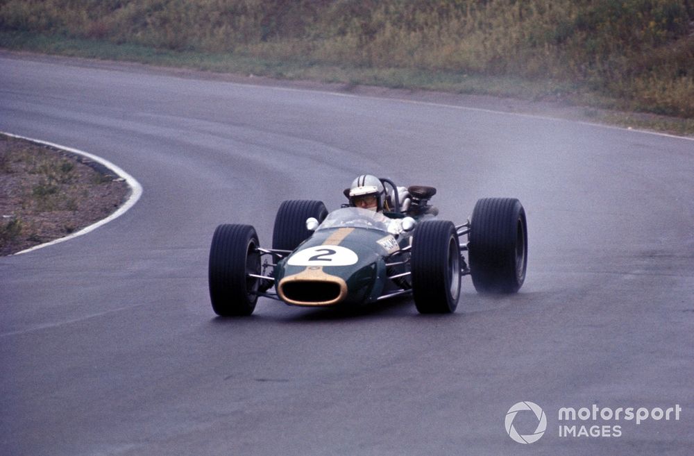 Steamed goggles cost Hulme victory in the 1967 Canadian GP, allowing team-mate Brabham to win with his 'rain tyres'