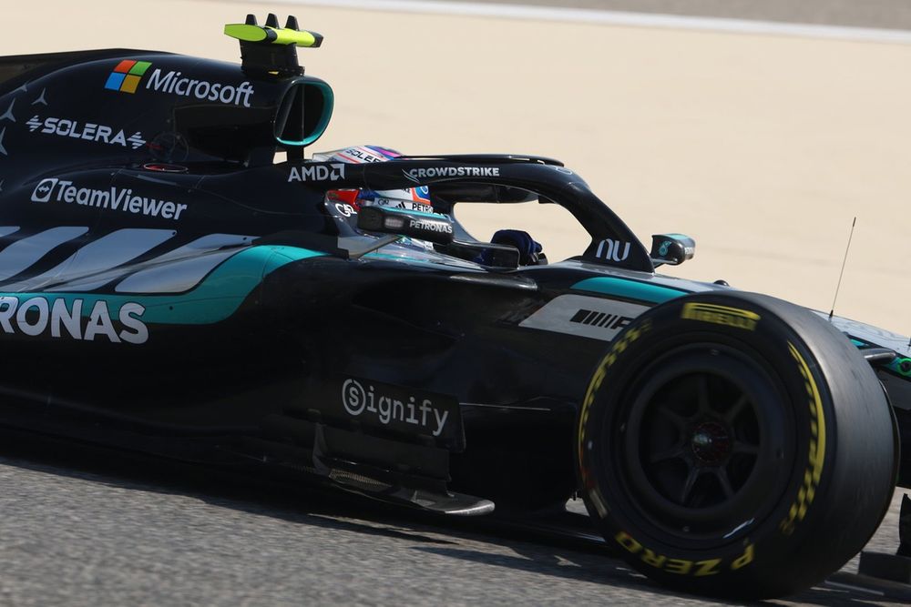 Ferrari быстрее всех: Aston Martin рано финиширует