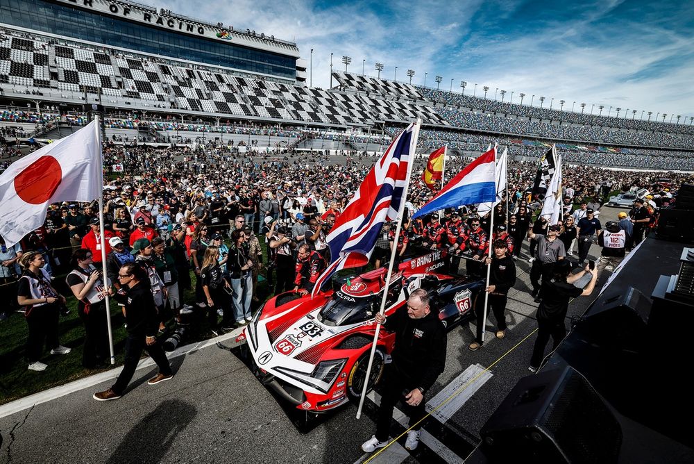 #93 Acura Meyer Shank Racing w/Curb Agajanian
