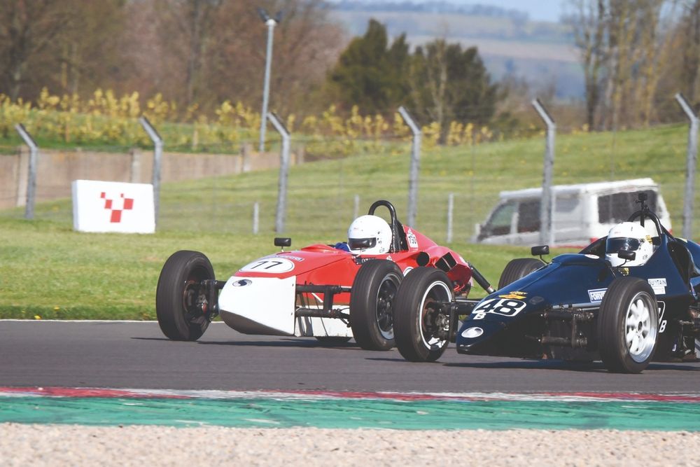 Poor starts left Hamera
battling through the pack
to a pair of top-10 results 