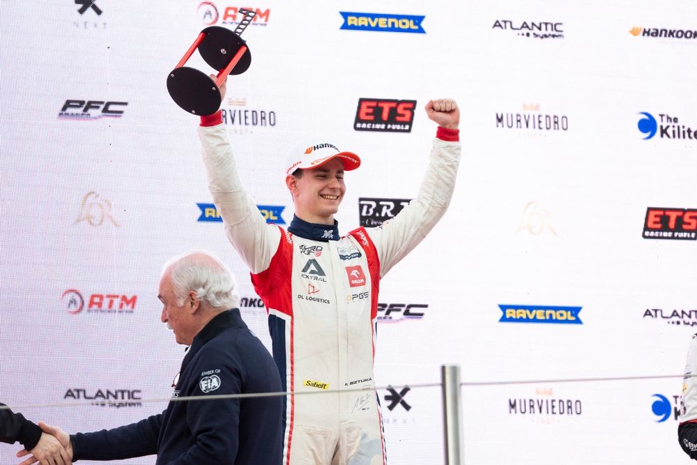 Kacper Sztuka, Campos Racing