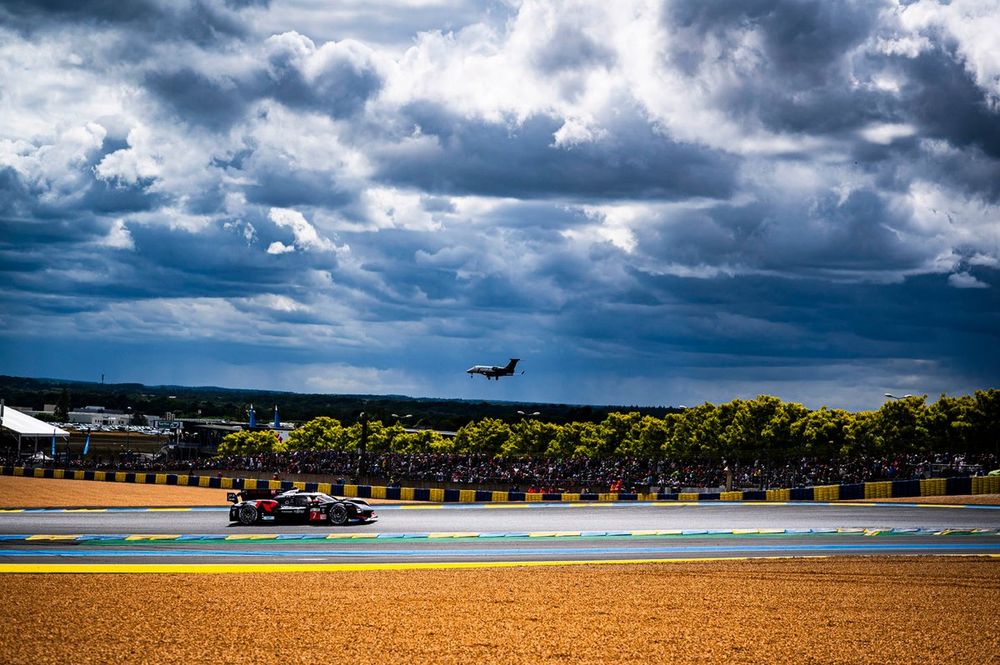 #7 Toyota Gazoo Racing Toyota GR010 - Hybrid: Jose Maria Lopez, Kamui Kobayashi, Nyck De Vries
