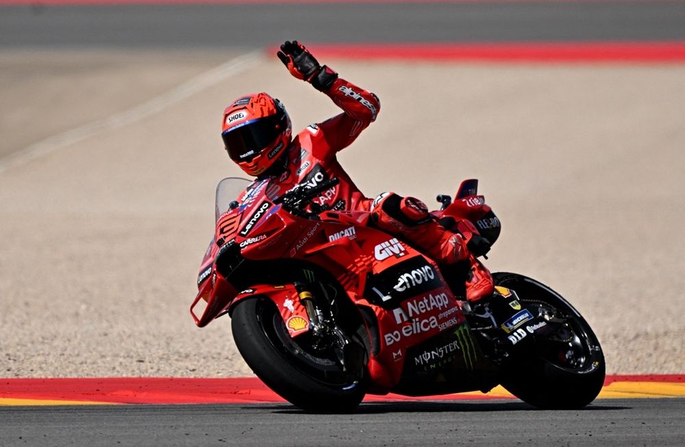 Márquez aplasta a sus rivales en la Sprint de Motorland