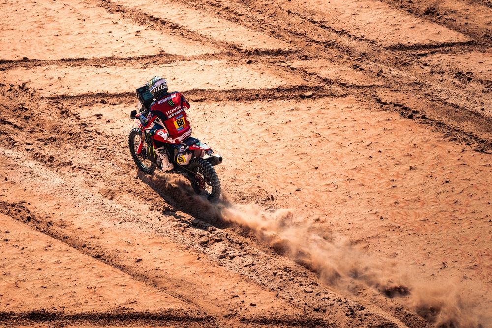 #68 Monster Energy Honda HRC Honda: Tosha Schareina