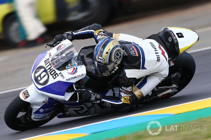 Axel Pons en su época de piloto con ell RW Racing GP en 2017