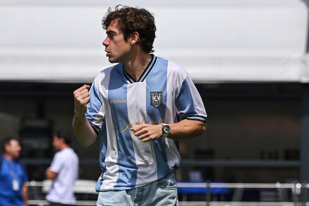 Franco Colapinto, Alpine, el jueves al llegar al Circuito de Barcelona-Catalunya.