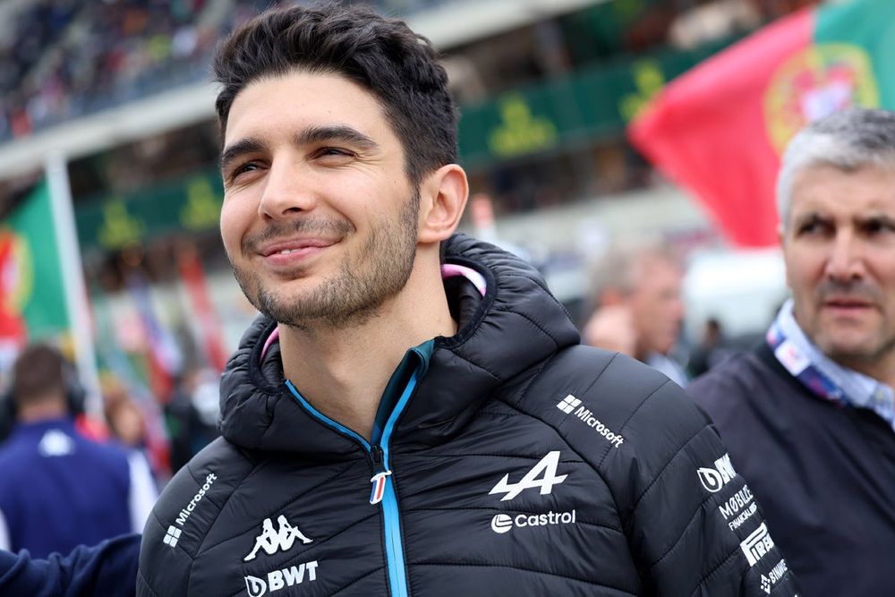 Comme d'autres, Esteban Ocon attend la décision de Carlos Sainz.