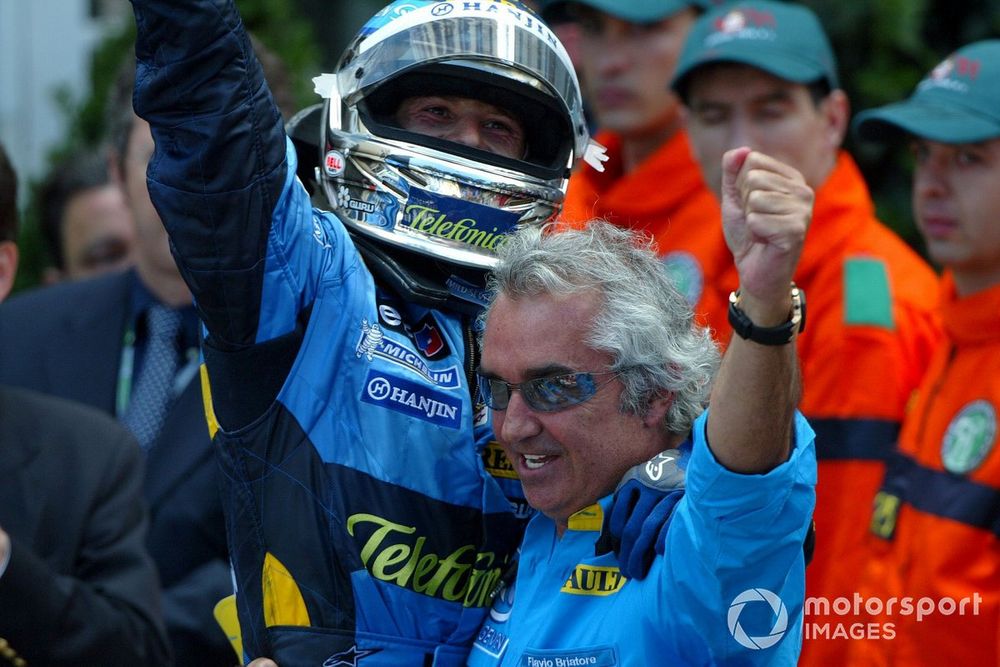 Race winner Jarno Trulli, Renault F1 Team with Flavio Briatore, Renault Team Principal