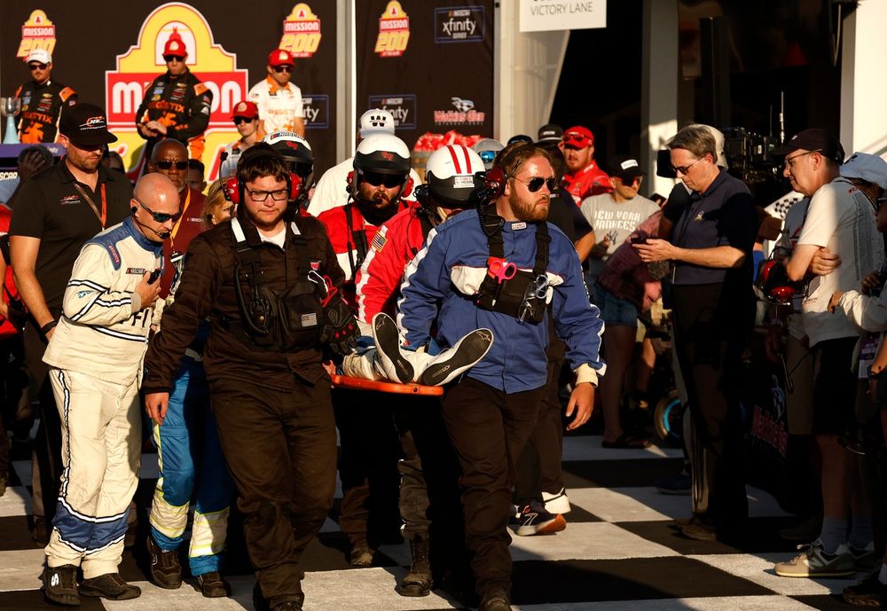 Connor Zilisch taken away via stretcher, JR Motorsports Chevrolet
