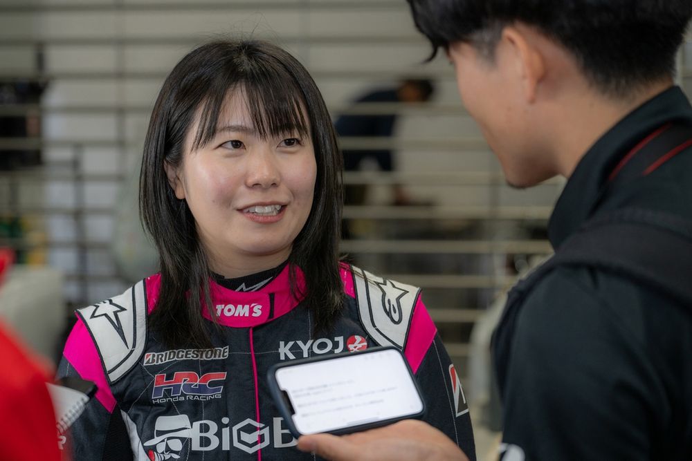 好き”だけではやっていけない。女性ドライバーもプロとして稼げる世界