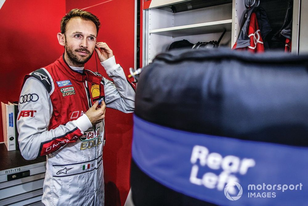 Rast made a surprise DTM debut at Zandvoort in 2016 wearing Mortara's spare overalls