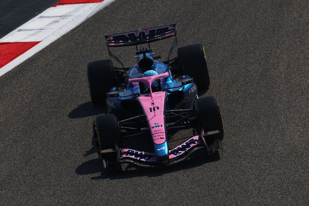 Pierre Gasly in actie in Bahrein.