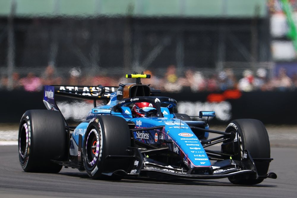 Sainz acaba 15º pese a "una de las mejores vueltas de la temporada"