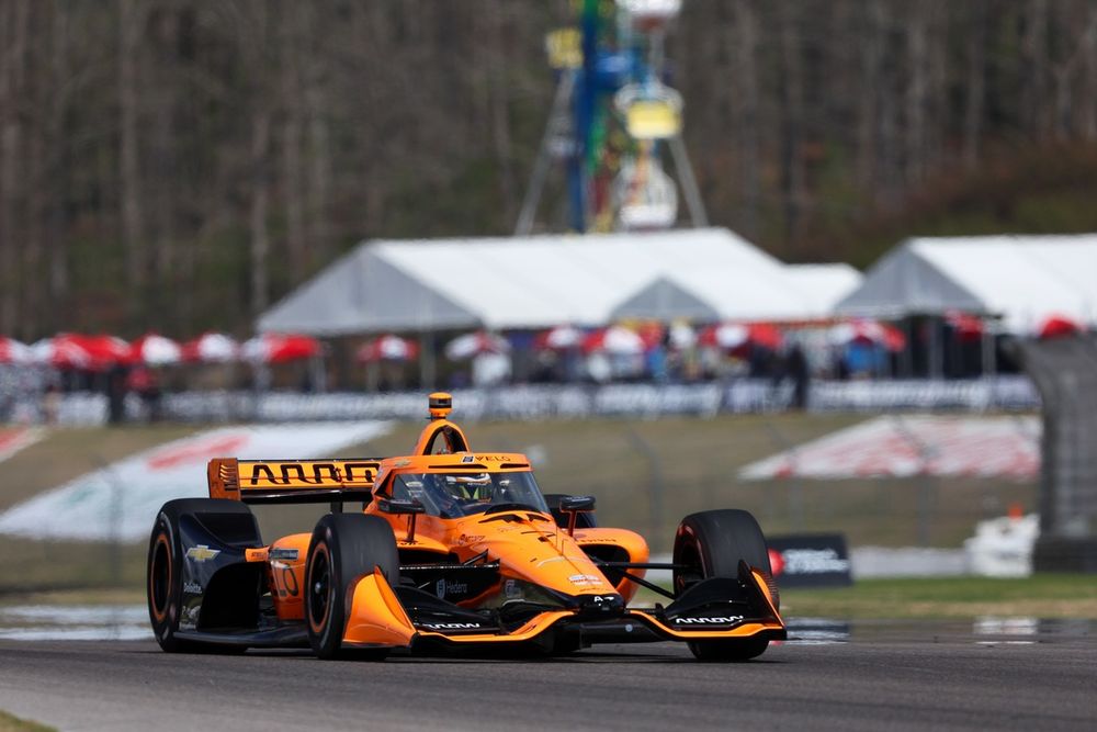 Lundgaard era forte candidato à vitória em Birmingham até a última parada nos boxes, em que a McLaren errou.