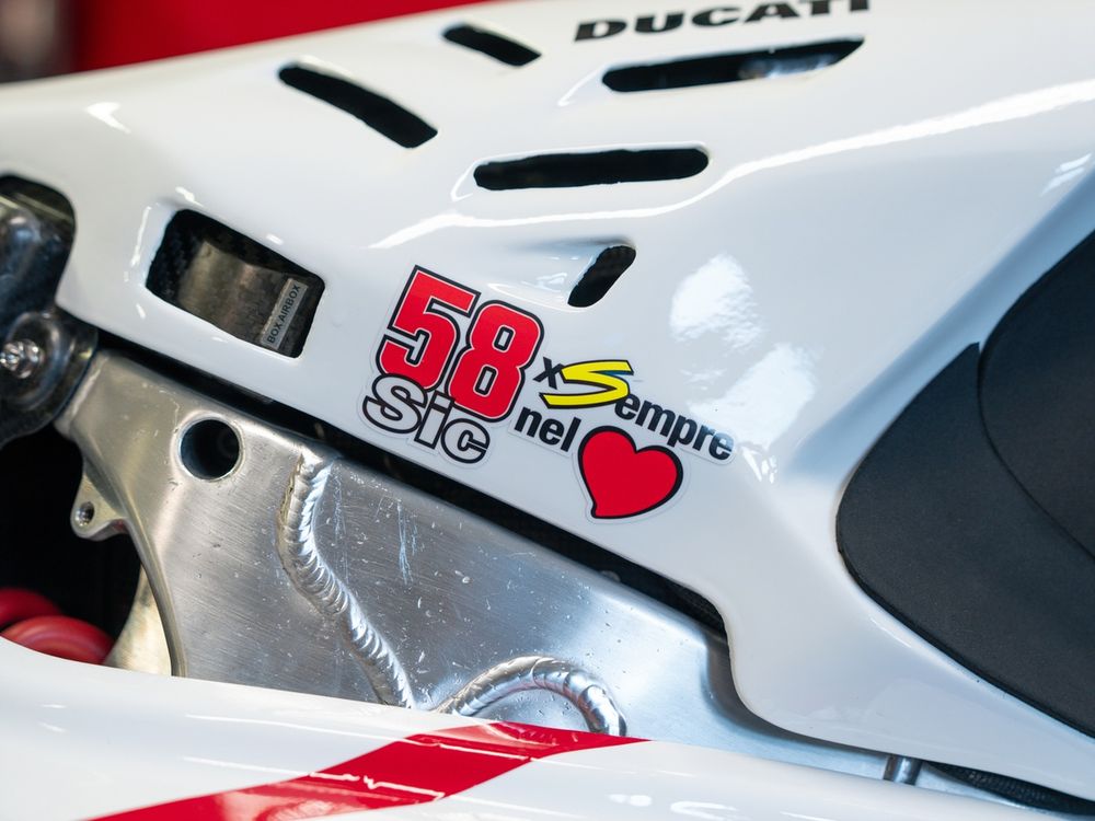 La livrée hommage de Gresini à Marco Simoncelli.