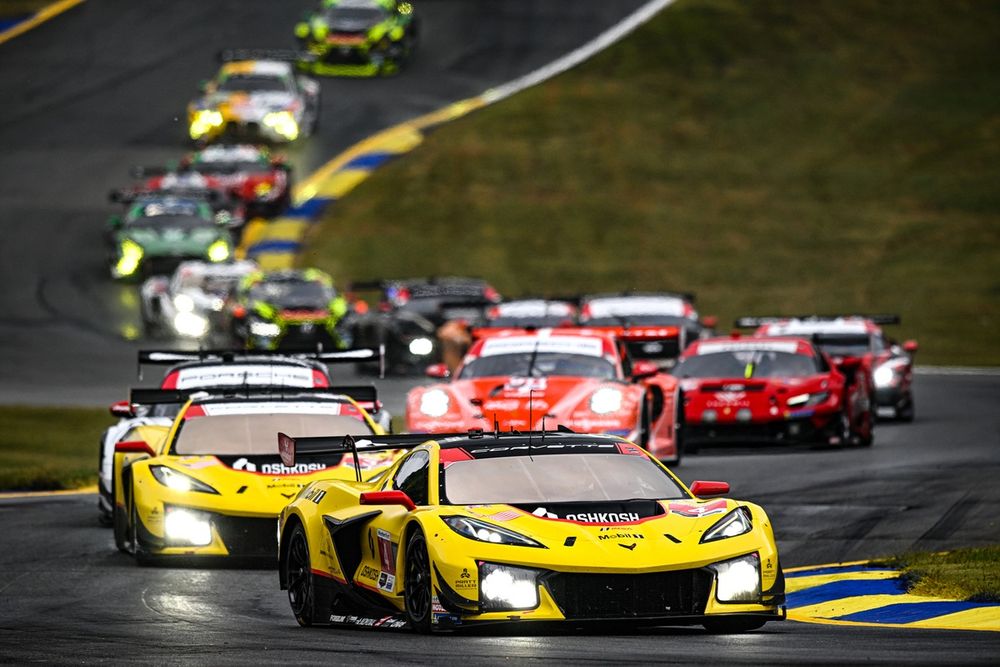#4 Corvette Racing by Pratt Miller Motorsports Corvette Z06 GT3.R: Tommy Milner, Nicky Catsburg, Nico Varrone