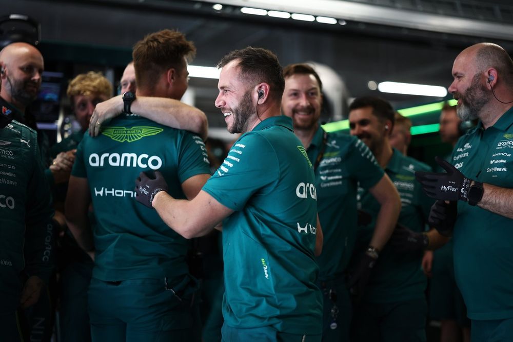 Miembros del equipo Aston Martin Racing