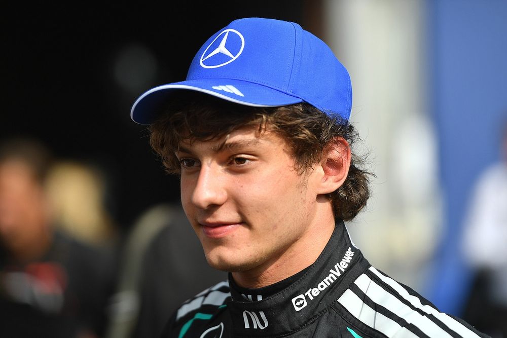 Antonelli no se confía en Spa: "Con Verstappen a mi lado, mañana no será fácil"