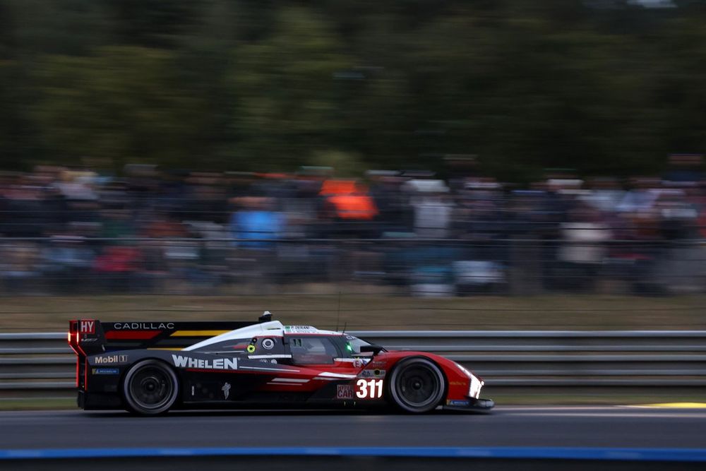 #311 Whelen Cadillac Racing Cadillac V-Series.R: Pipo Derani, Jack Aitken, Felipe Drugovich