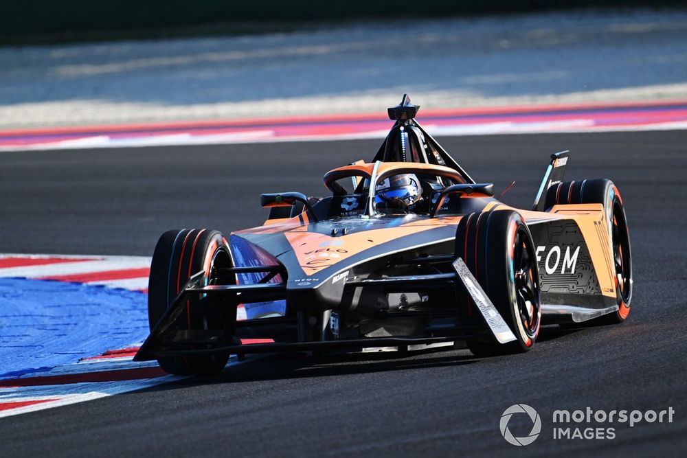 Sam Bird, NEOM McLaren Formula E Team, e-4ORCE 04