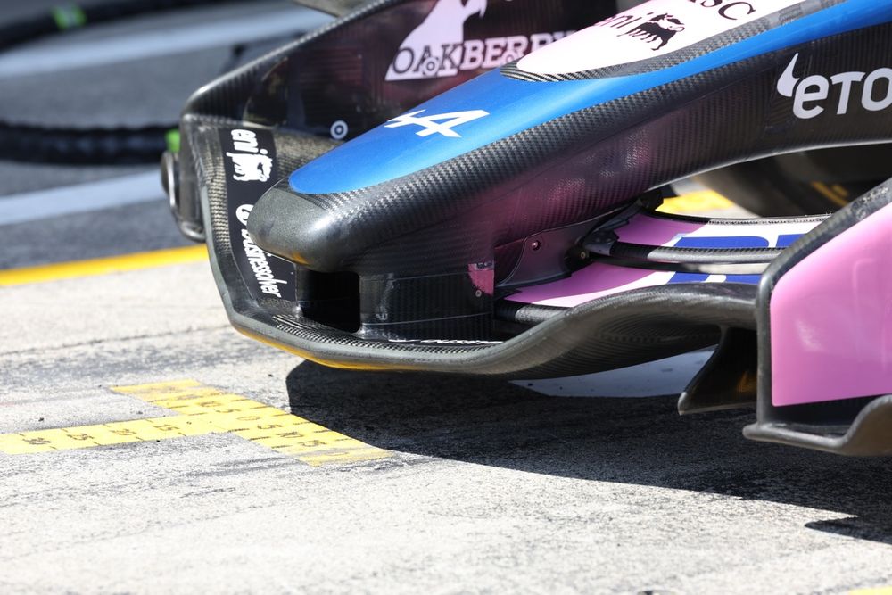 Alpine A526: sotto l'ala anteriore sono tornati i deviatori di flusso