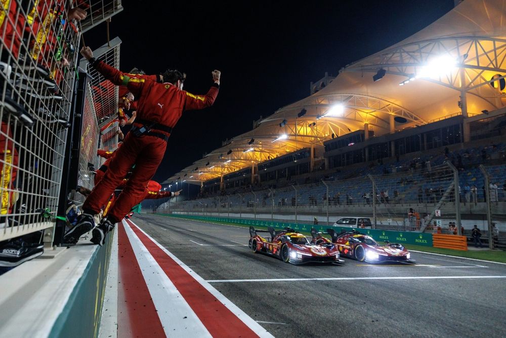 I festeggiamenti della Ferrari Campione del Mondo Piloti e Costruttori alla 8 Ore del Bahrain