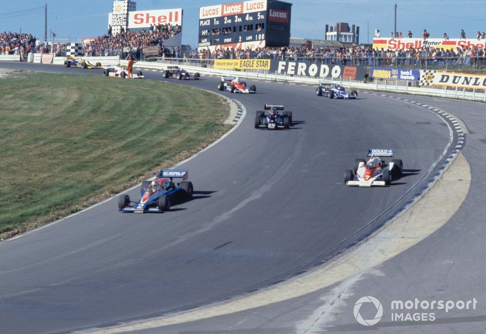 USAC also went to Brands Hatch, but there were criticisms that the UK circuits didn't allow the cars to show off their best attributes