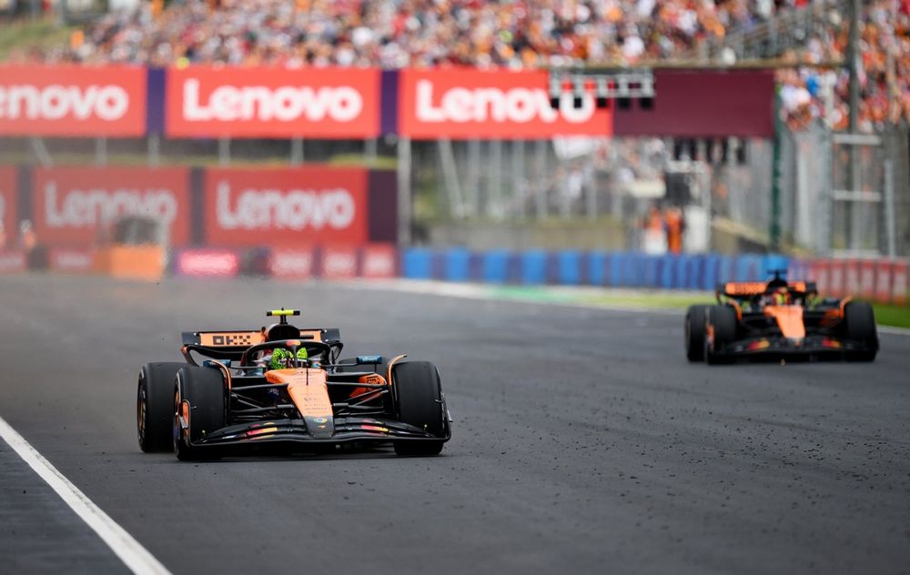 Lando Norris, McLaren, Oscar Piastri, McLaren