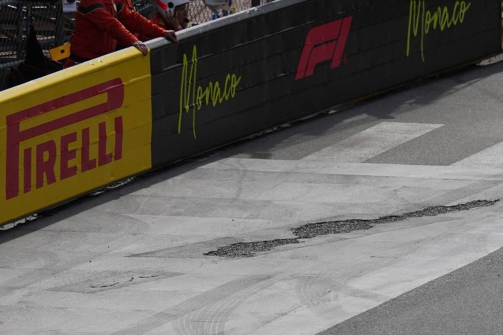 Track damage that caused a red flag delay.