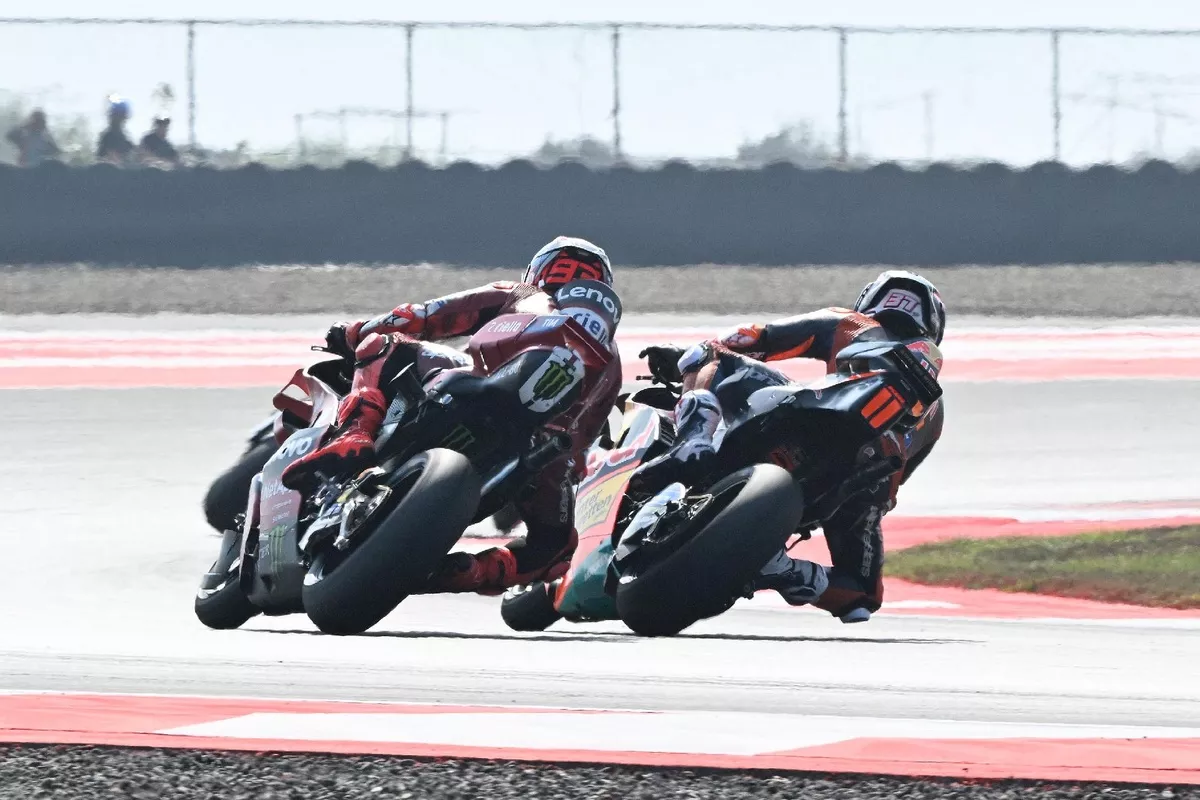 Aprilia achieves 1-2-3-4
