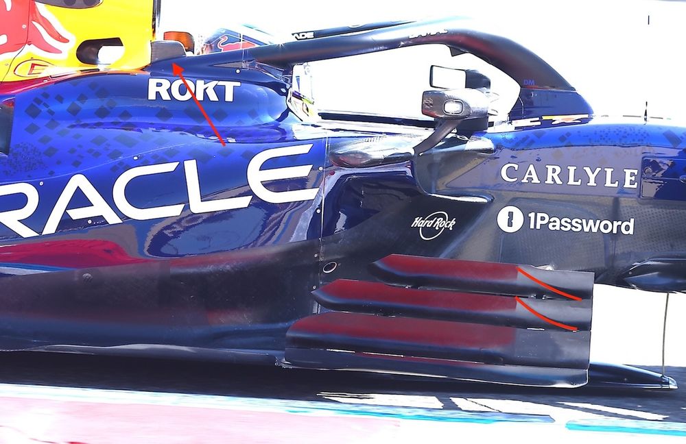 Red Bull RB22: due pinne dall'Halo e profilini sul bargeboard