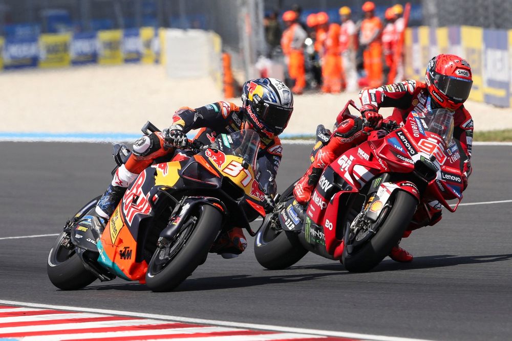 Marc Márquez a remporté son duel face à Pedro Acosta au Balaton Park.
