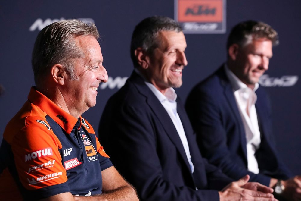 Guenther Steiner, Herve Poncharal, Richard Coleman, Red Bull KTM Tech3