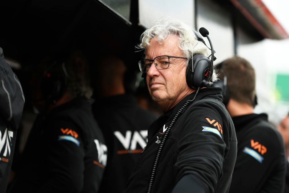 Zowel Max als Jos Verstappen maakte zijn autosportdebuut bij Van Amersfoort.