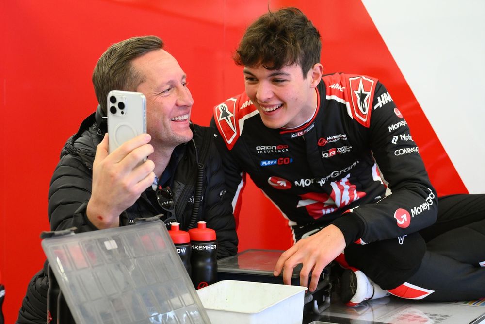 Oliver Bearman, Haas F1 Team VF-25, David Bearman