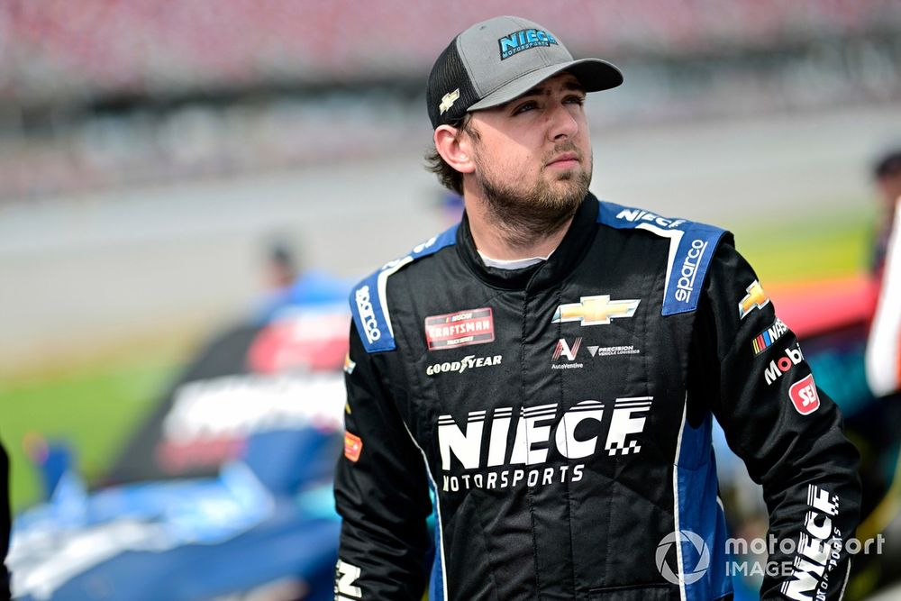 Kaden Honeycutt, Niece Motorsports, Moore's Venture Foods Chevrolet Silverado