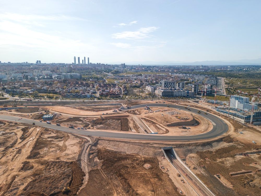 Curva 'La Monumental' de Madring asfaltada