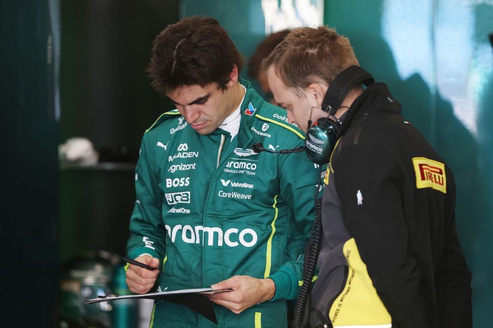 Lance Stroll, Aston Martin Racing, Pirelli test Silverstone